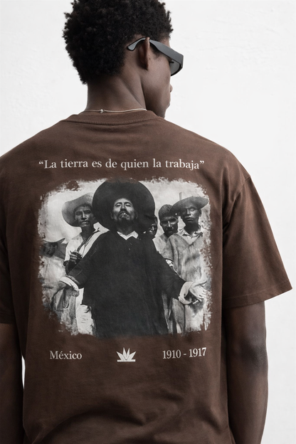 La tierra es de quien la trabaja